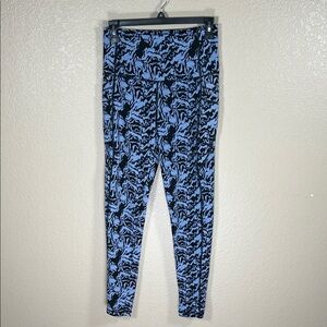 Nicole Miller Periwinkle Blue and Black Workout Leggings Size Medium Durable